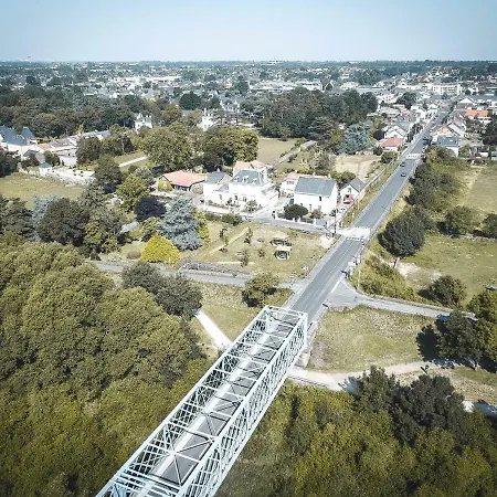 La Ferme Des Ponts De Pierre Et Barbara *